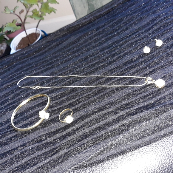 Necklace,earring,Bracele, Ring - Picture 4 of 7